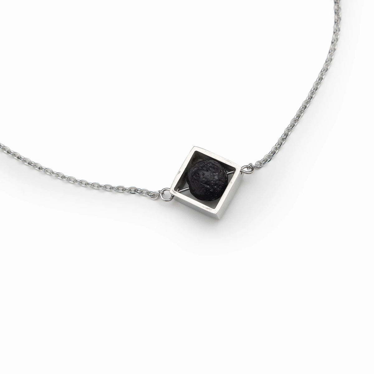 Grounded Diffuser Necklace